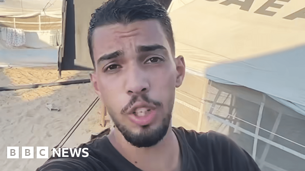 Blogger who documented life in Gaza killed in strike