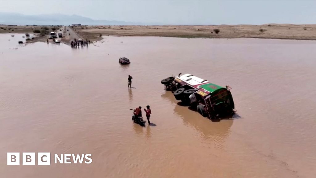 Yemen flooding leaves at least 57 dead, UN says