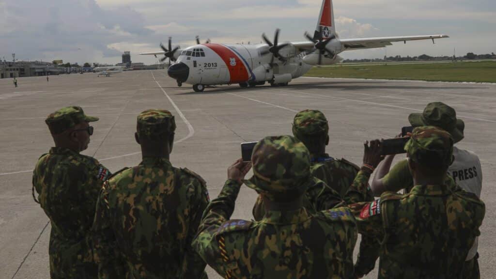 Jamaican soldiers and police arrive in Haiti to help fight gangs