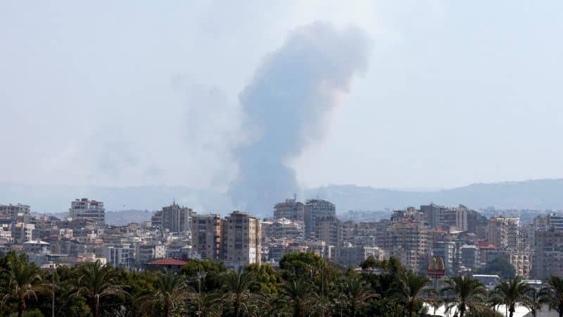 Hezbollah fires at Tel Aviv as Israel bombards Lebanon