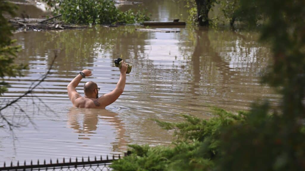 Rising floodwaters trigger evacuations in Czech Republic and Poland