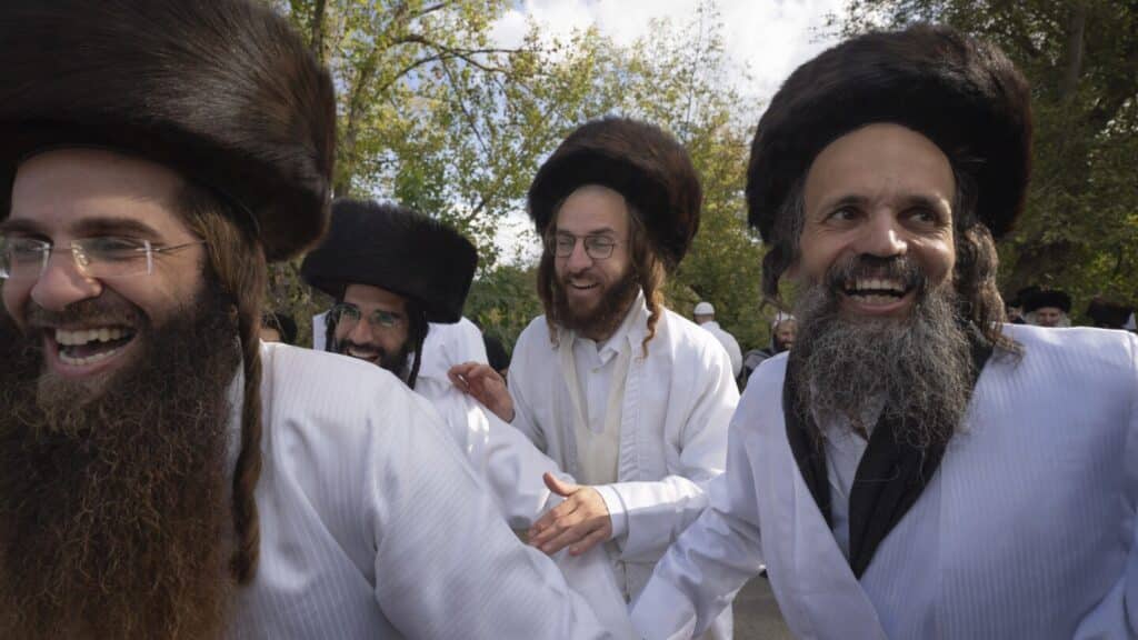 Thousands of Jewish pilgrims come to Ukraine for Rosh Hashana despite official warnings