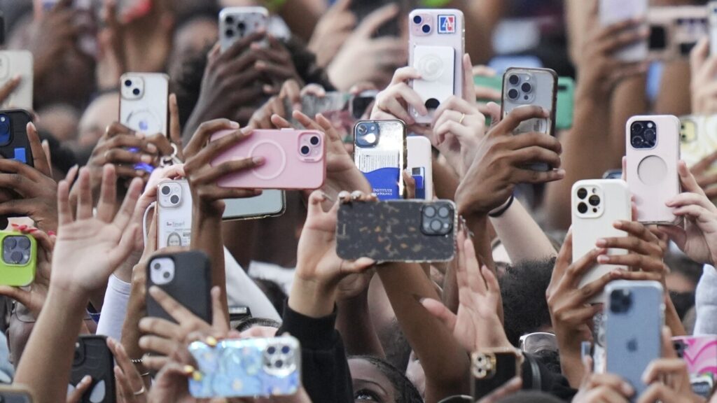 About 20% of Americans regularly get their news from influencers on social media, report says