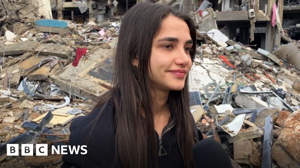 2 hrs agoBeirut resident returning home: 'Everything was gone'25 year-old Rayane Salman describes how she and her parents lost their home and possessions in an Israeli air strike.2 hrs agoMiddle East