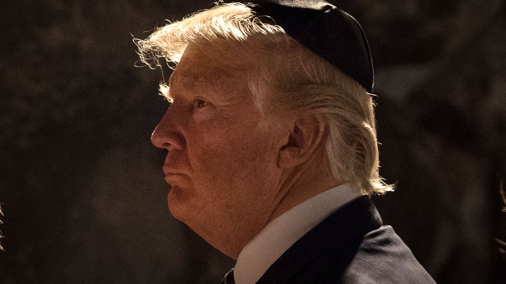 us president donald trump visits the yad vashem holocaust memorial museum, commemorating the six million jews killed by the nazis during world war ii, on may 23, 2017, in jerusalem. (photo by mandel ngan / afp)