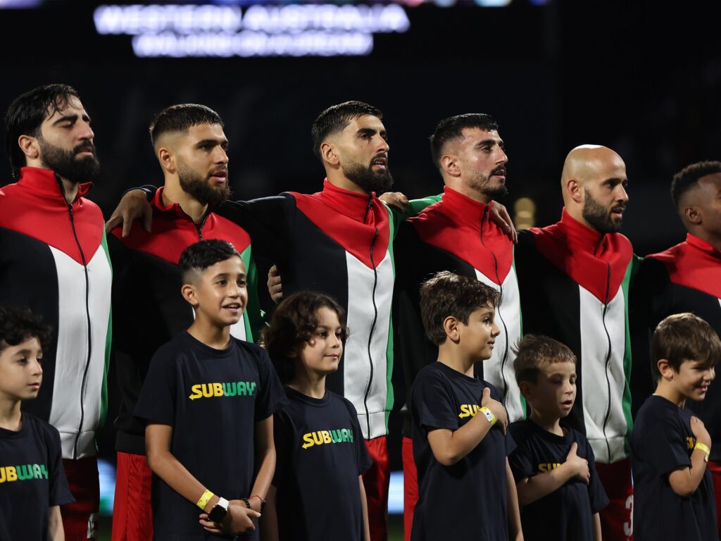 الرجوب: منتخب فلسطين يواصل نضاله للتأهل إلى كأس العالم