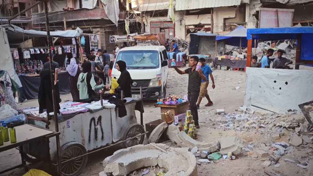 لوبس: الأمن والحياة الطبيعية أمل شباب غزة بعد عام من الحرب