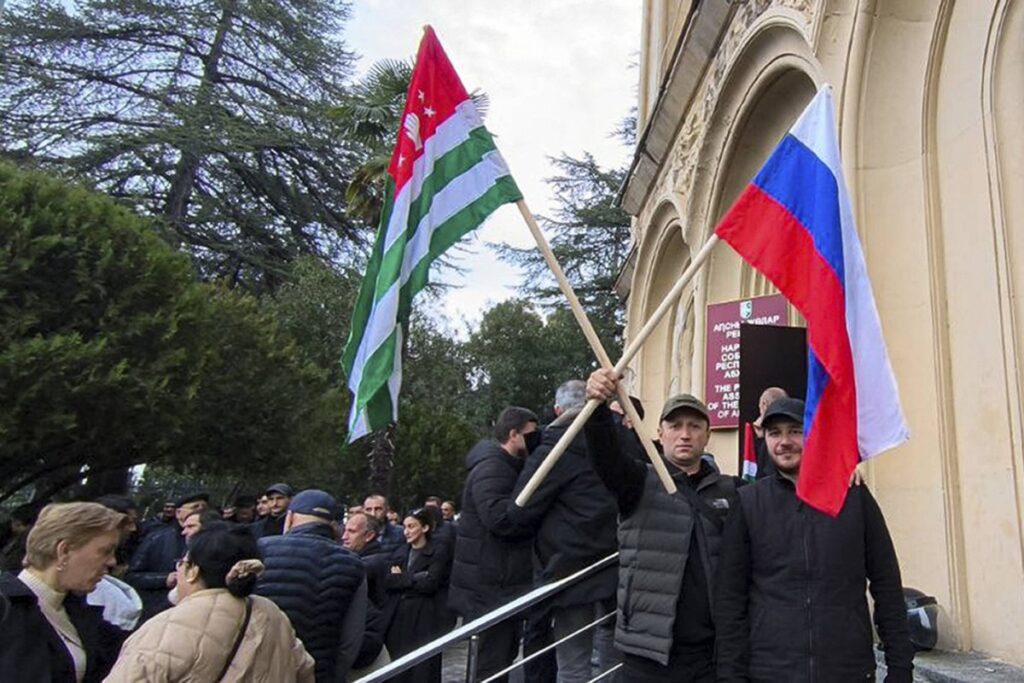 النتائج النهائية لانتخابات جورجيا تؤكد فوز الحزب الحاكم... والمعارضة تحتج