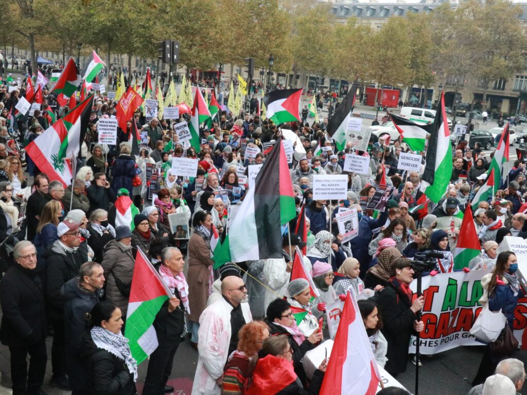 فلسطينيون في اليوم العالمي للتضامن.. "عامٌ كألف عام!"