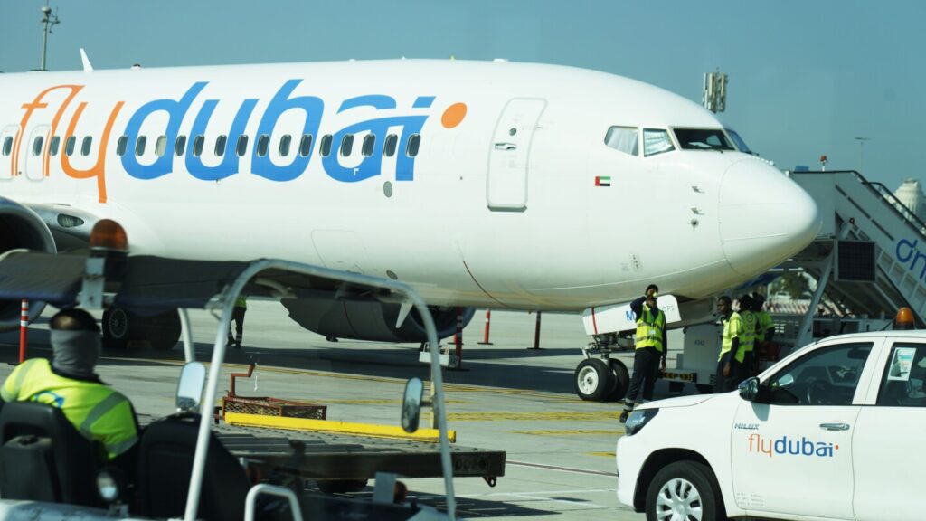 As airlines avoid Israel, UAE’s FlyDubai and Etihad keep up flights for both diplomacy and dollars