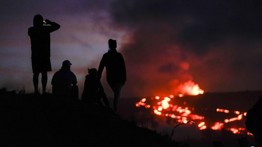 World’s largest active volcano Mauna Loa showed telltale warning signs before erupting in 2022