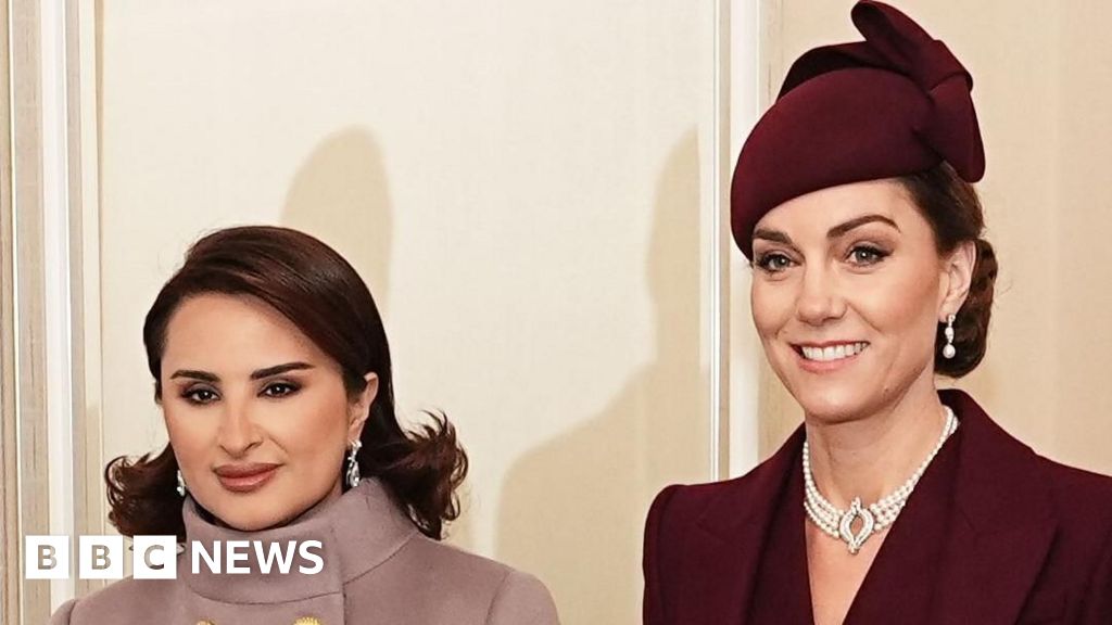 Kate joins royals in welcoming Emir of Qatar on state visit