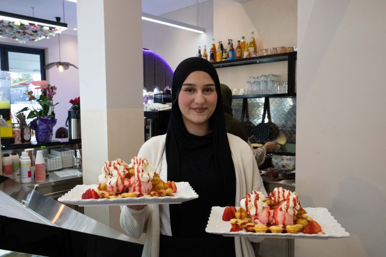 FILED - Sumeja Zumberi, the 18-year-old owner of the new women's café, is still in high school and currently preparing for her driving test. Photo: Alicia Windzio/dpa