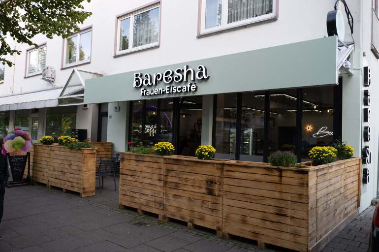 FILED - The Baresha ice cream parlour is one of few places reserved for women in Germany and the only one of its kind in Bremen. Photo: Alicia Windzio/dpa