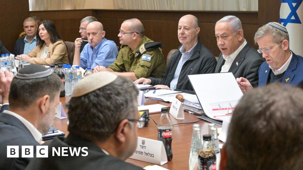 Israel's cabinet approves Gaza ceasefire and hostage release deal