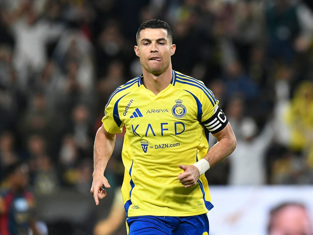 رونالدو يفتح باب الرحيل عن النصر السعودي